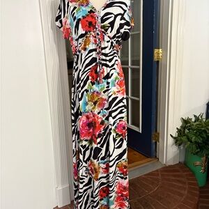 Christina Floral and Black and White Maxi Dress Sleeveless V-Neck Large